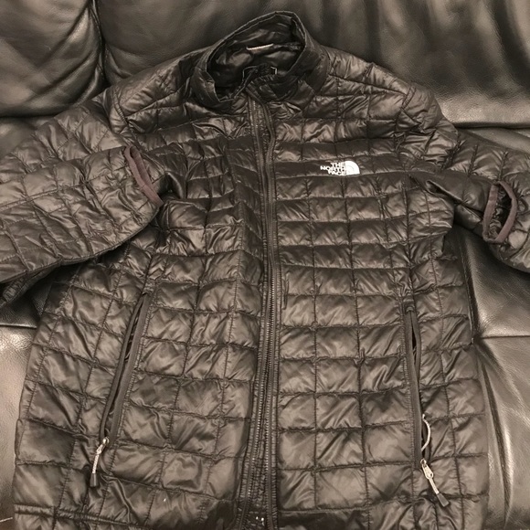 North face jacket - Picture 1 of 3